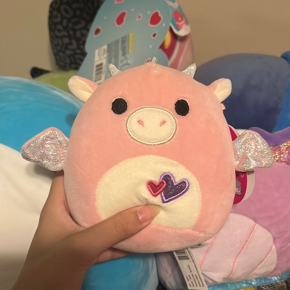 dakota squishmallow 5in